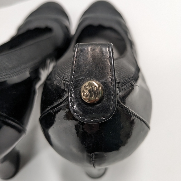 Stuart Weitzman Patent Pump - Picture 5 of 6